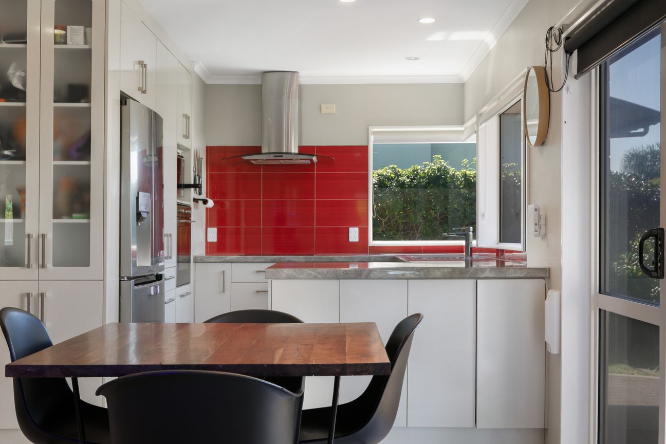 House in Island View, Athenree - View 4