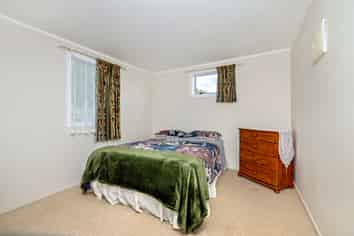 24 Tirohanga Road, Tirohanga