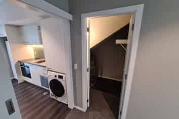 2B/40 Dudley Street, Belmont