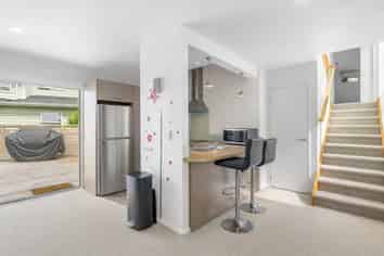 2/18 Orton Street, Glenfield