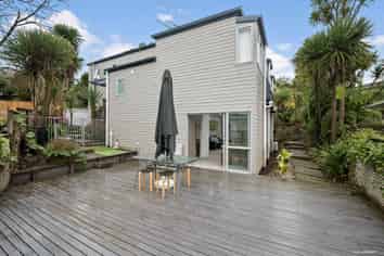 2/18 Orton Street, Glenfield