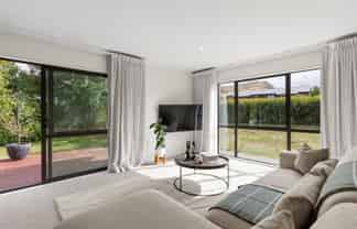 10 Erskine Street, Lake Hayes Estate