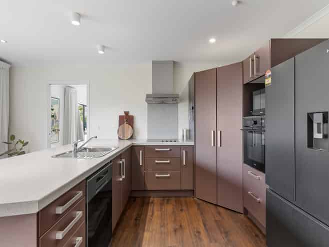 10 Erskine Street, Lake Hayes Estate