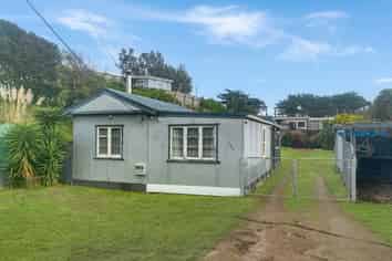 145 Kahukura Avenue, Waitarere Beach