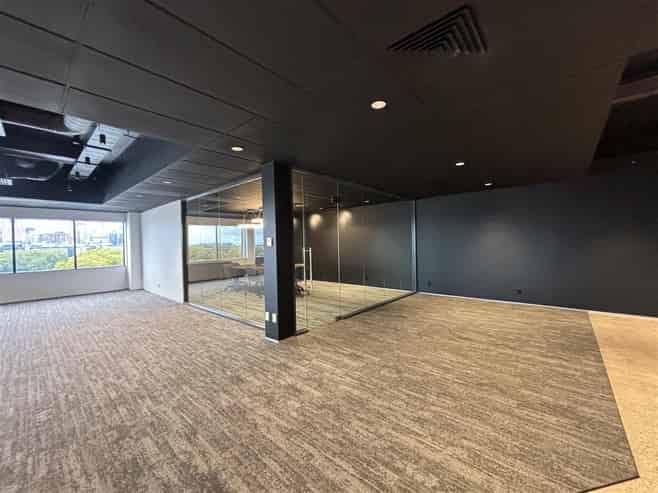 Newly Refurbished Office With City Views