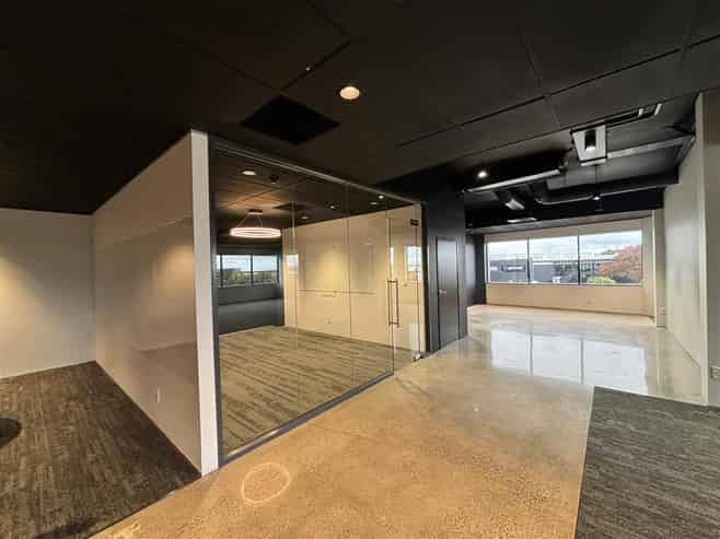 Newly Refurbished Office With City Views