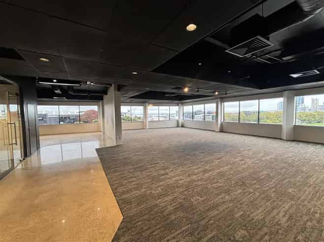 Newly Refurbished Office With City Views