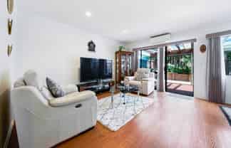 8/427 Albany Highway, Albany