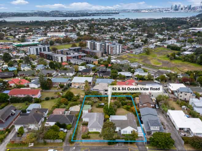 82-84 Ocean View Road, Northcote