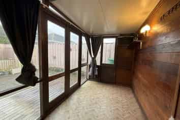 2/ Gray Avenue, Mangere East