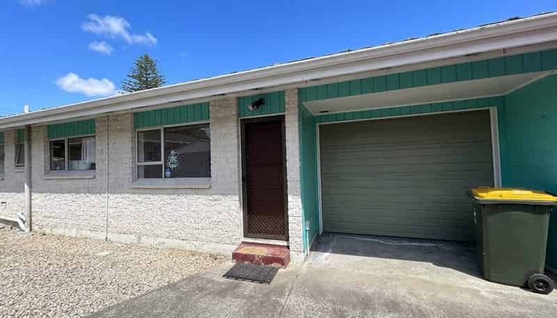 2/ Gray Avenue, Mangere East
