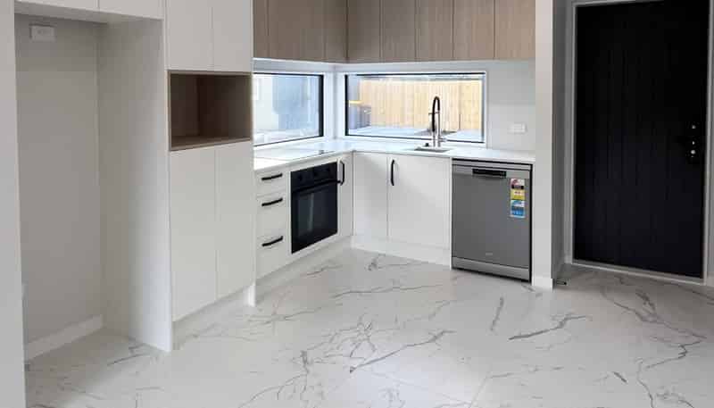 4/16 Short Street, Waltham