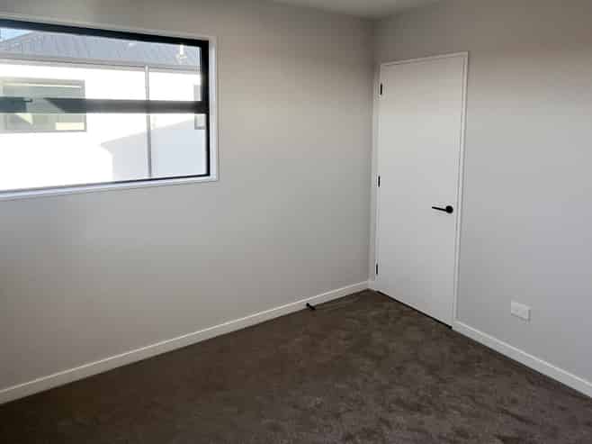 4/16 Short Street, Waltham