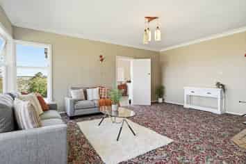 32 Mountain Road, Western Heights