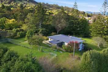 32 Mountain Road, Western Heights