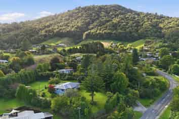 32 Mountain Road, Western Heights