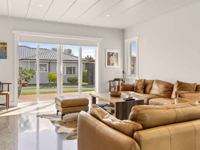 18 Maison Way, Rangatira Park