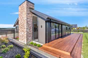 63 Dejoux Road, Winton