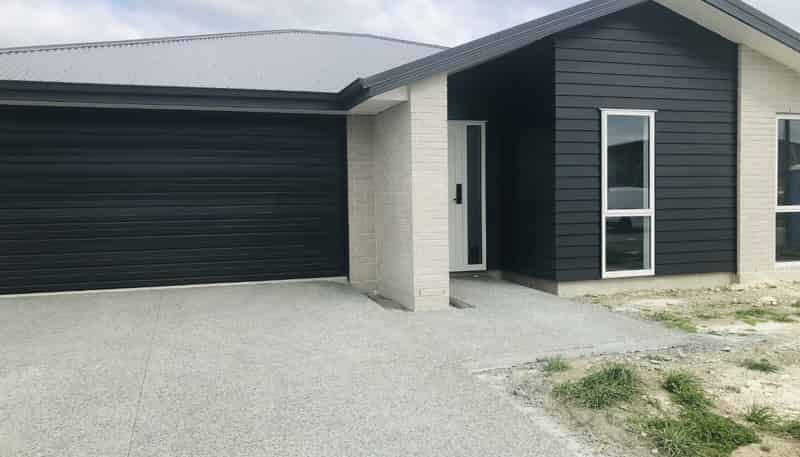 13 Midlane Cres, Richmond