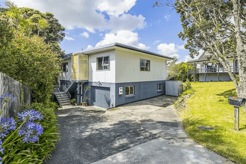 26  Cyclarama Crescent, Massey