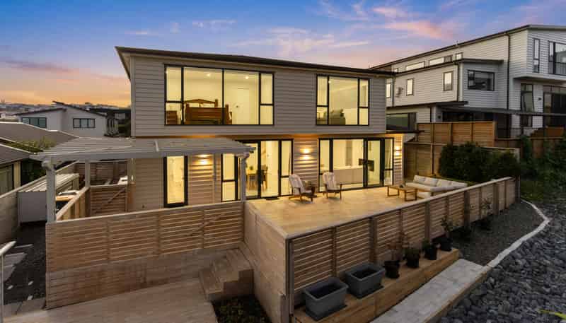 36 Longshore Drive, Long Bay