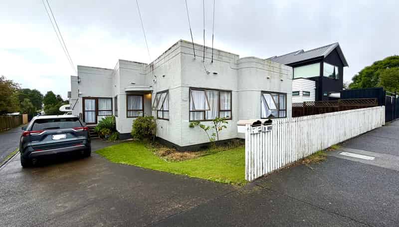 1/493 Point Chevalier Road, Point Chevalier