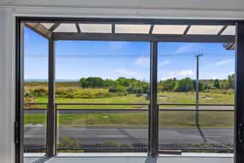 816 Papamoa Beach Road, Papamoa