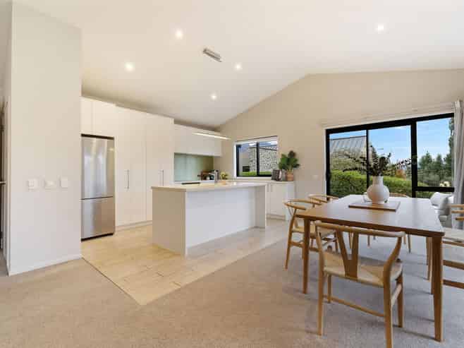 22 McKellar Drive, Jacks Point