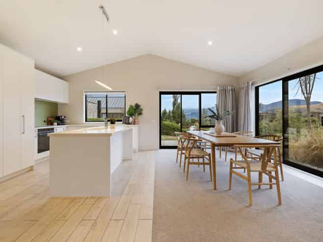 22 McKellar Drive, Jacks Point