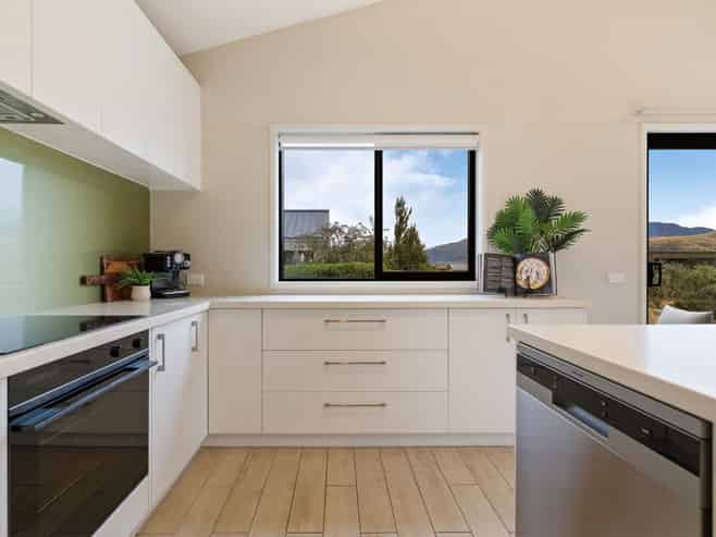 22 McKellar Drive, Jacks Point