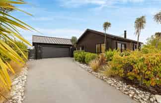 22 McKellar Drive, Jacks Point