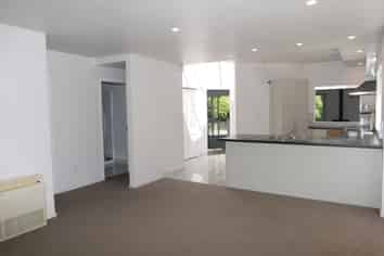 45 Greenaway Rd, Waikanae