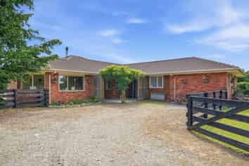 639 Depot Road, Oxford