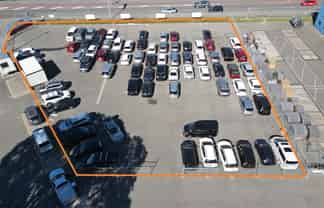 Secure yard, Prime Location