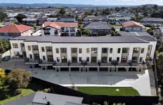 2/25 Warren Avenue, Three Kings