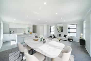  4C Pohutukawa Street, Woburn