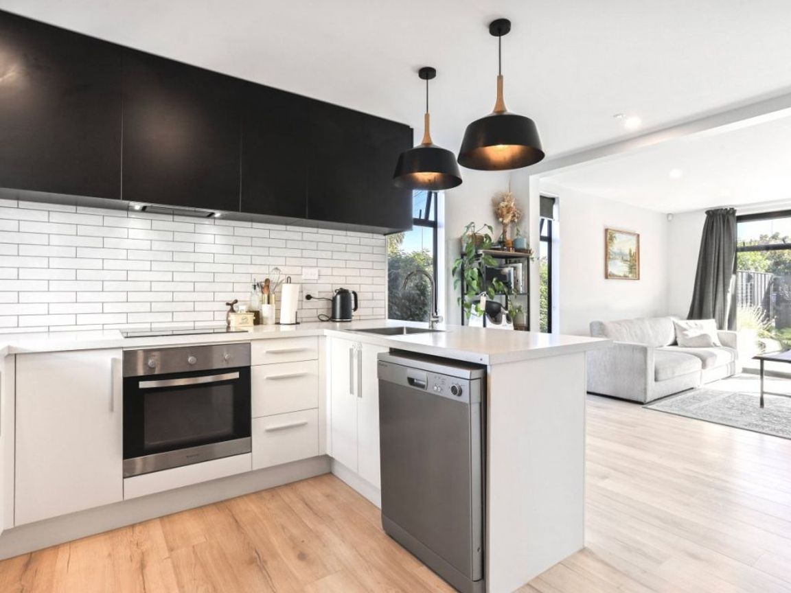 1/8 New Brighton Road, Shirley, Christchurch City, Canterbury