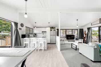 99 Gibbons Street, Ebdentown