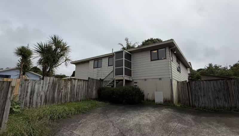 27H Rehia Road, Massey