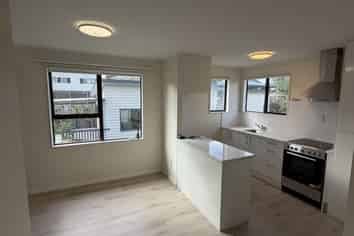 27H Rehia Road, Massey