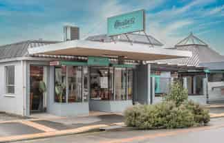 Austin 92 Restaurant