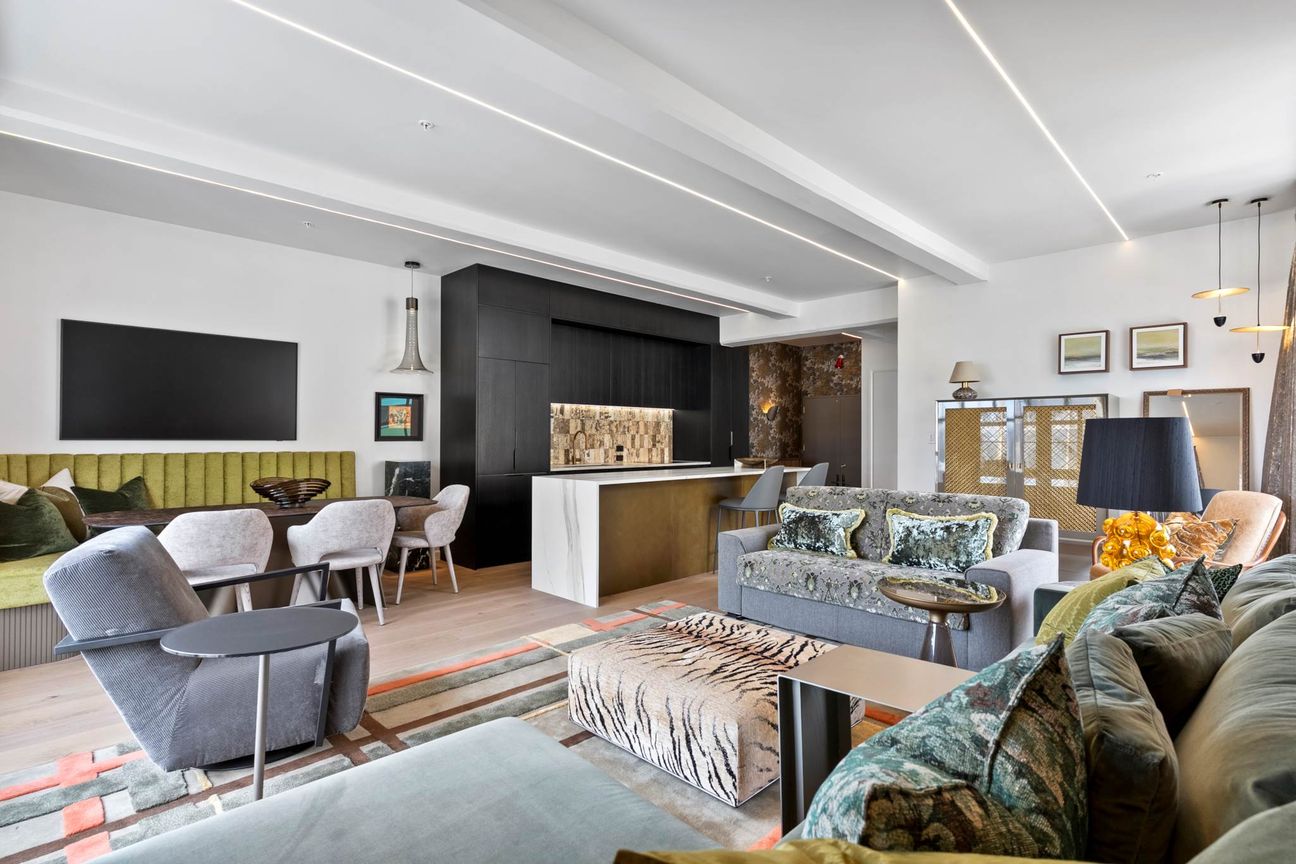 Timeless Character Meets Bespoke Luxury - Widok 4