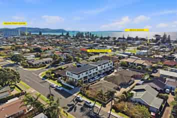 8/35 Centreway Road, Orewa