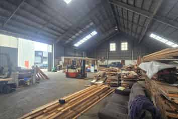 Large Warehouse with Motorway Exposure + Yard