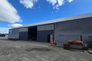 Large Warehouse with Motorway Exposure + Yard