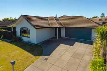 18 Best Place, Stoke