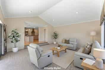 18 Best Place, Stoke