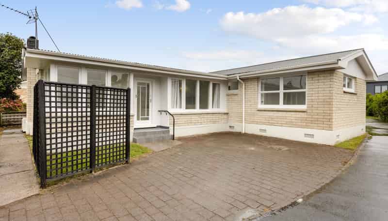 35 Sandwich Road, Saint Andrews