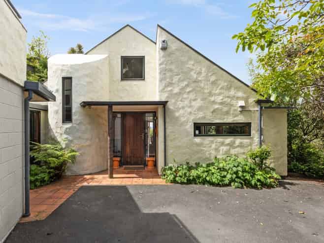 15 Hospital Lane, Napier Hill