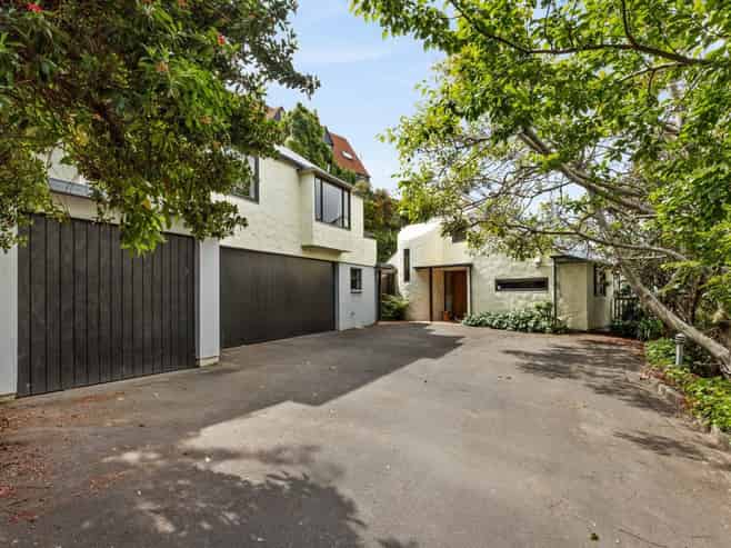 15 Hospital Lane, Napier Hill